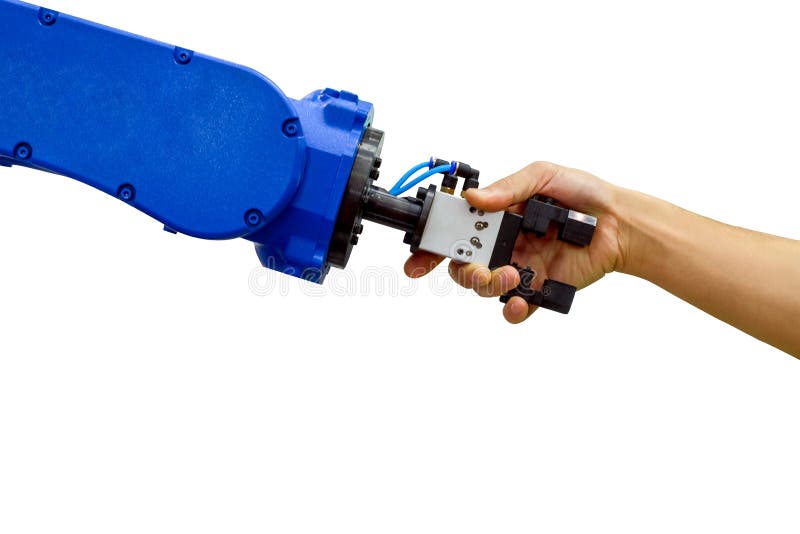 Handskakning för industriell robot med människan på förhållandet för arbete på industriellt royaltyfria bilder