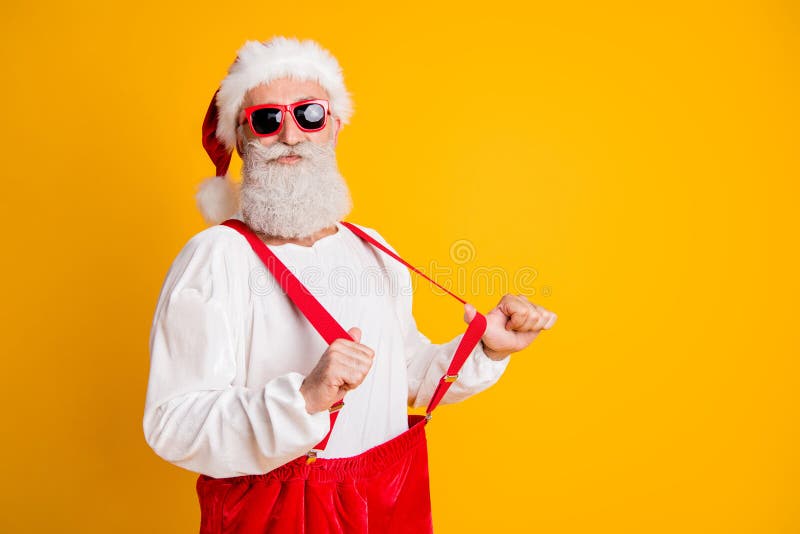 3 Sizes, 3 Colors SuspenderStore Mens Santa Novelty Christmas Suspenders 