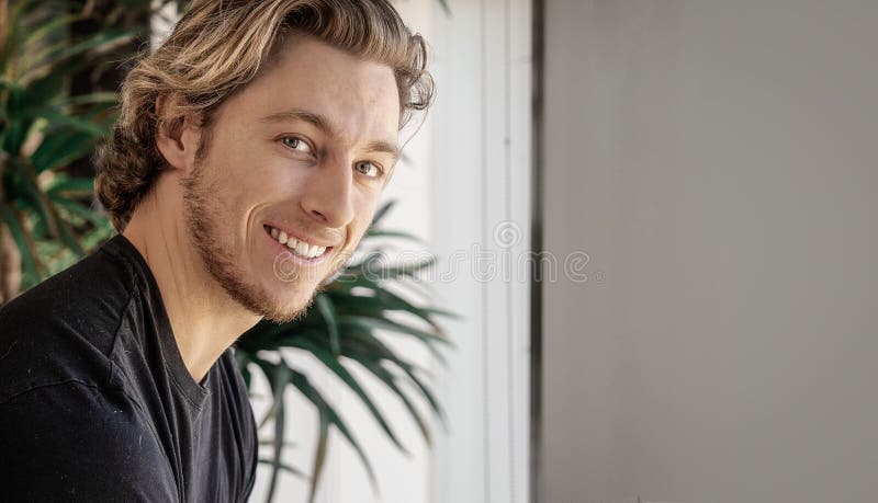 1 071 Blonde Hair Man Blue Eyes Photos Free Royalty Free Stock Photos From Dreamstime
