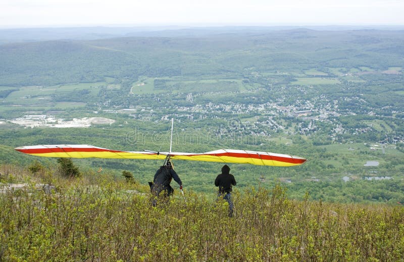 Hang gliders