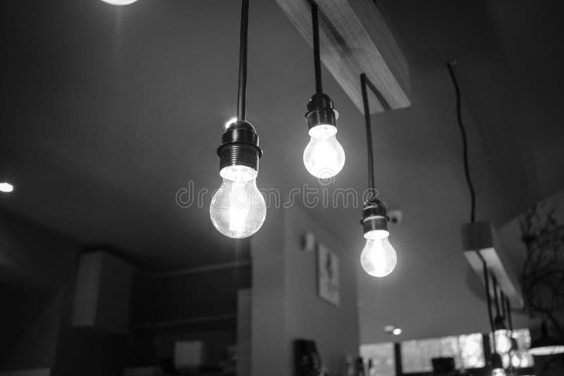Hanging Lightbulbs Picture. Image 91055237