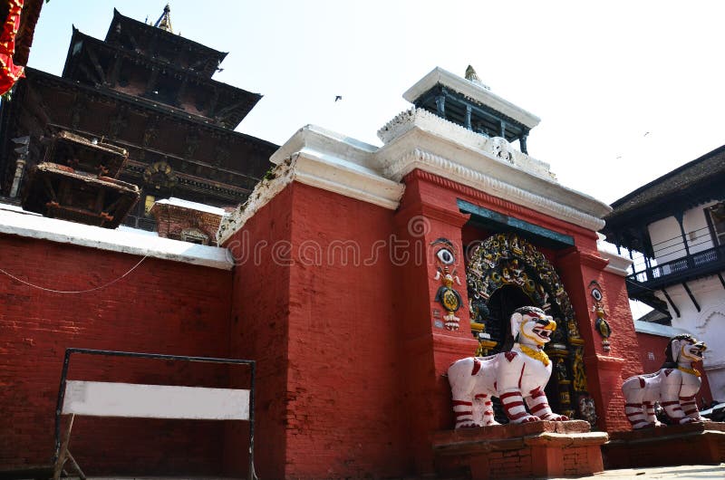 Hanuman Yaad je komplex staveb Královského Paláce králů Malla a také Šáh dynastie v Durbar Náměstí v centru Káthmándú, Nepál.