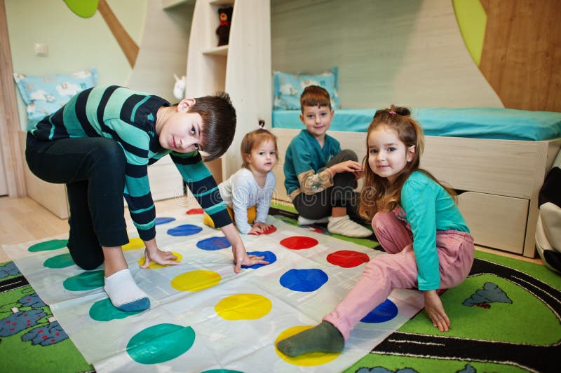 🍍Complete Twister Game for Family Fun!