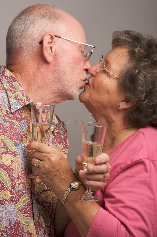 Kissing old glasses solo