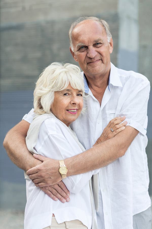 Learn the Best Senior Dating Tips | MySeniorAssistance.org