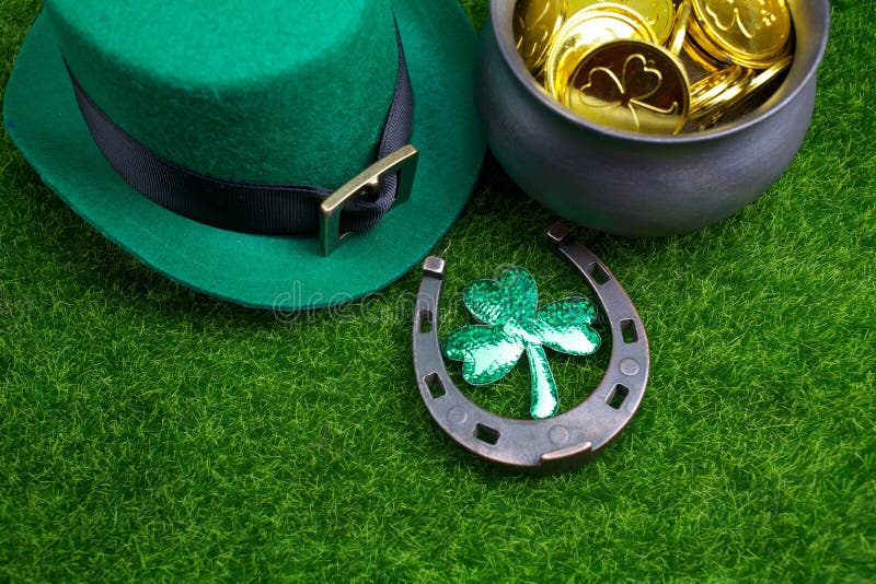 Happy St Patricks Day Leprechaun Hat with Gold Coins and Lucky Charms ...