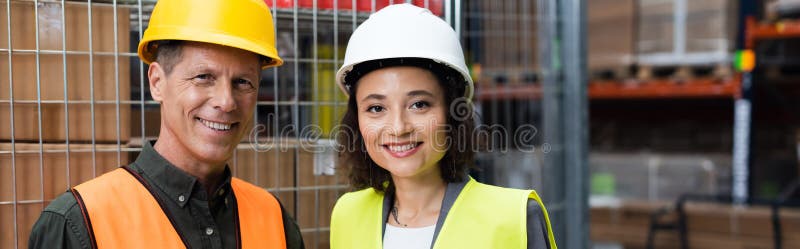 Supraveghetor fericit și angajat în dificultate stock image