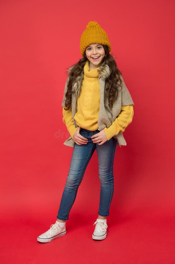 Happy Teen Girl in Knitted Sweater and Hat Wear Warm Clothes in Winter ...