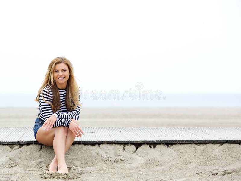 743 Happy Young Woman Shorts Barefoot Stock Photos - Free & Royalty ...