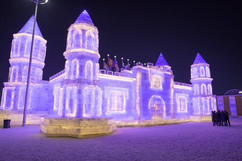Harbin Ice Festival 2018 - 哈尔滨国际冰雪节 fantastic ice and snow buildings, fun, sledging, night, travel china