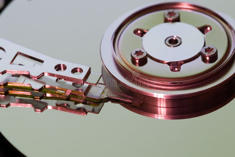 Hard disk drive (hdd)
