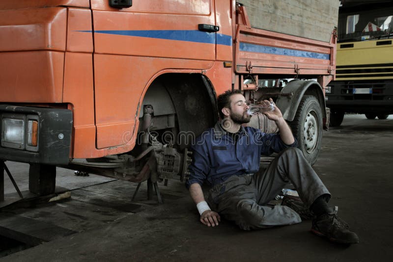 Auto Mechanic Stock Image Image Of Instrument Maintain 8562749