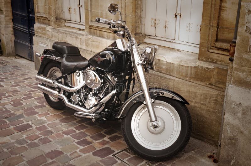 Photo of Harley Davidson on the street