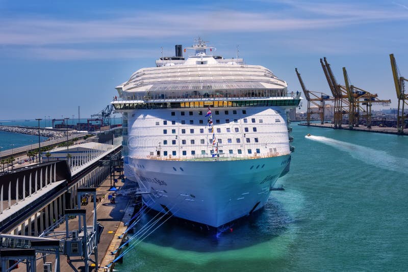 Harmony of the Seas in Barcelona Editorial Stock Photo - Image of cruise,  largest: 84359743