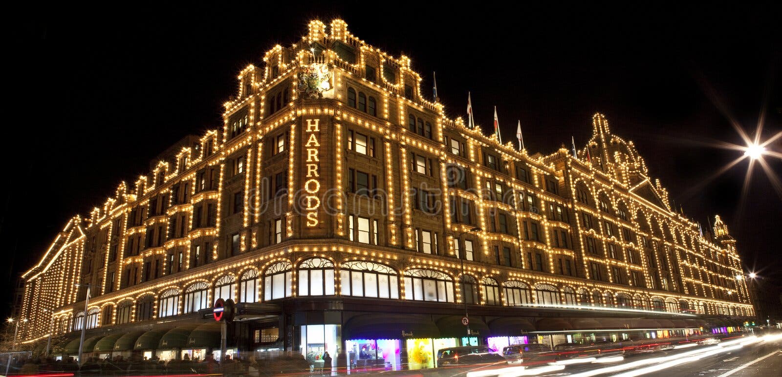 Harrods in London editorial stock image. Image of holidays 23557624