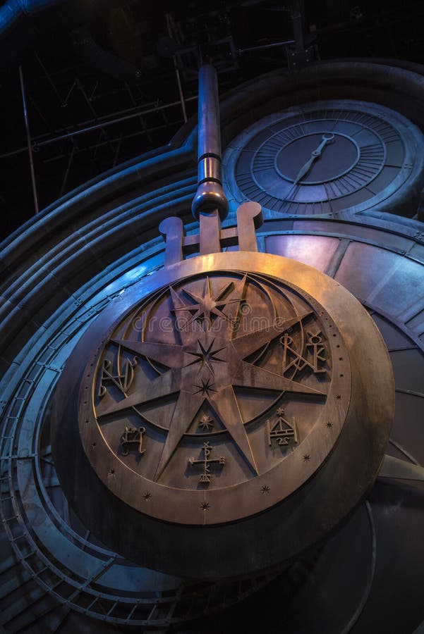 Harry Potter Clock Tower Pendulum Imagem de Stock Editorial Imagem de