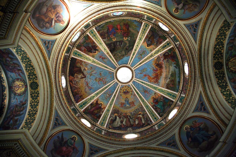 Haube der Kirche Stella Maris, Berg Karmel, Haifa lizenzfreie stockfotos Haube der Kirche Stella Maris, Berg Karmel, Haifa lizenzfreie stockfotos