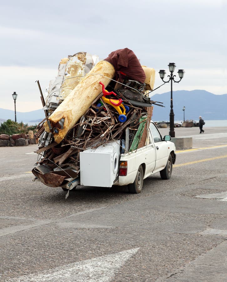 Das Auto Wird Völlig Mit Gepäck Geladen Sizilien Redaktionelles