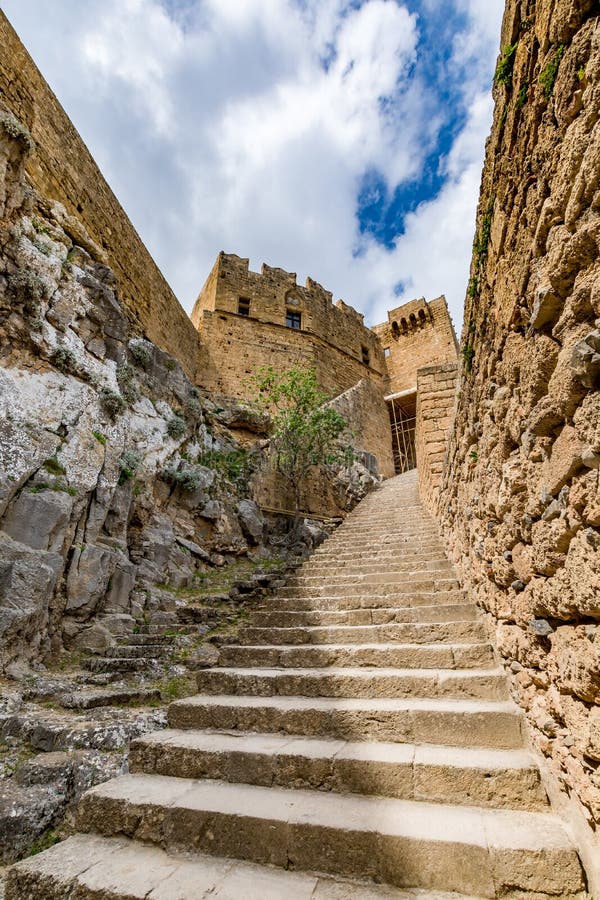 Haupteingang zu Lindos-Schloss, Rhodos-Insel, Griechenland lizenzfreies stockfoto Haupteingang zu Lindos-Schloss, Rhodos-Insel, Griechenland lizenzfreies stockfoto