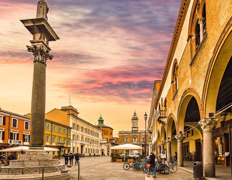 Hauptplatz in Ravenna in Italien stockfotos Hauptplatz in Ravenna in Italien stockfotos
