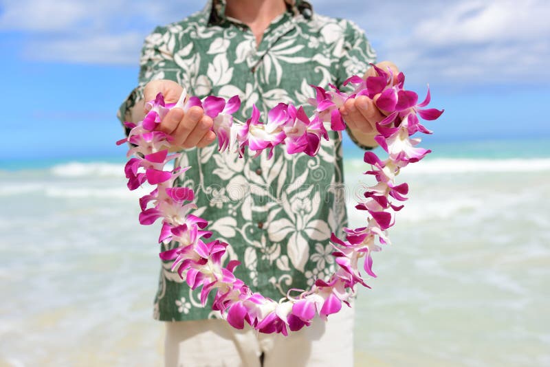Hawaii tradition - när du ger en hawaiibo blommar lei