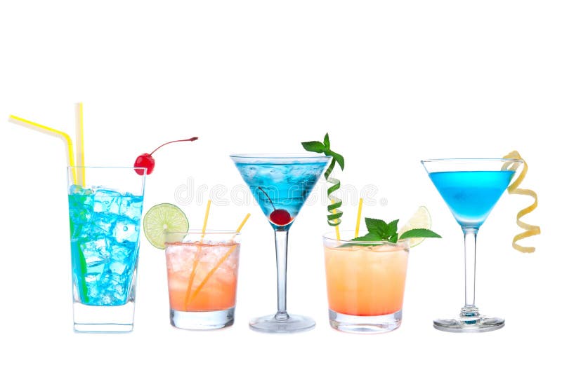 Hawaïen de cocktails cosmopolites tropicaux de Martini et jaune bleus photographie stock libre de droits Hawaïen de cocktails cosmopolites tropicaux de Martini et jaune bleus photographie stock libre de droits