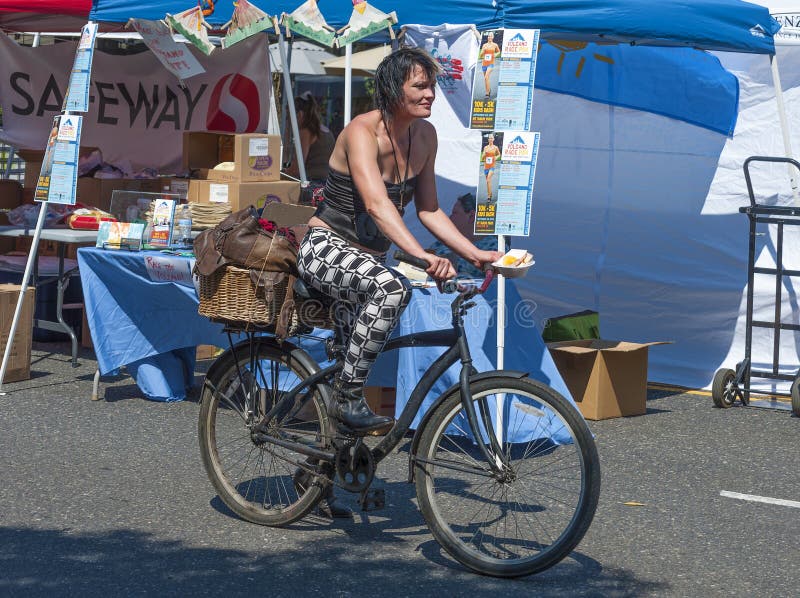 Hawthorn Street Fair, Portland, Oregon, Community Annual Event