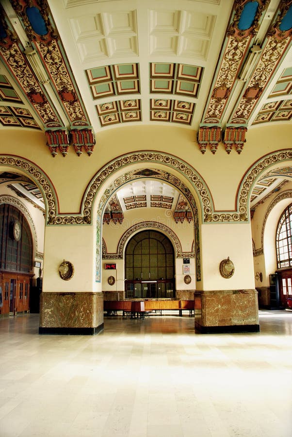 Haydarpasa train station interior