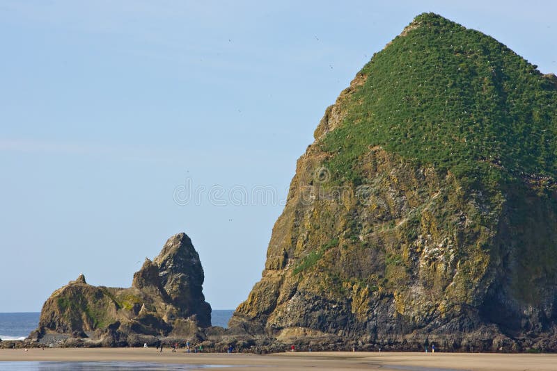 Haystack Rock Cannon Beach Oregon