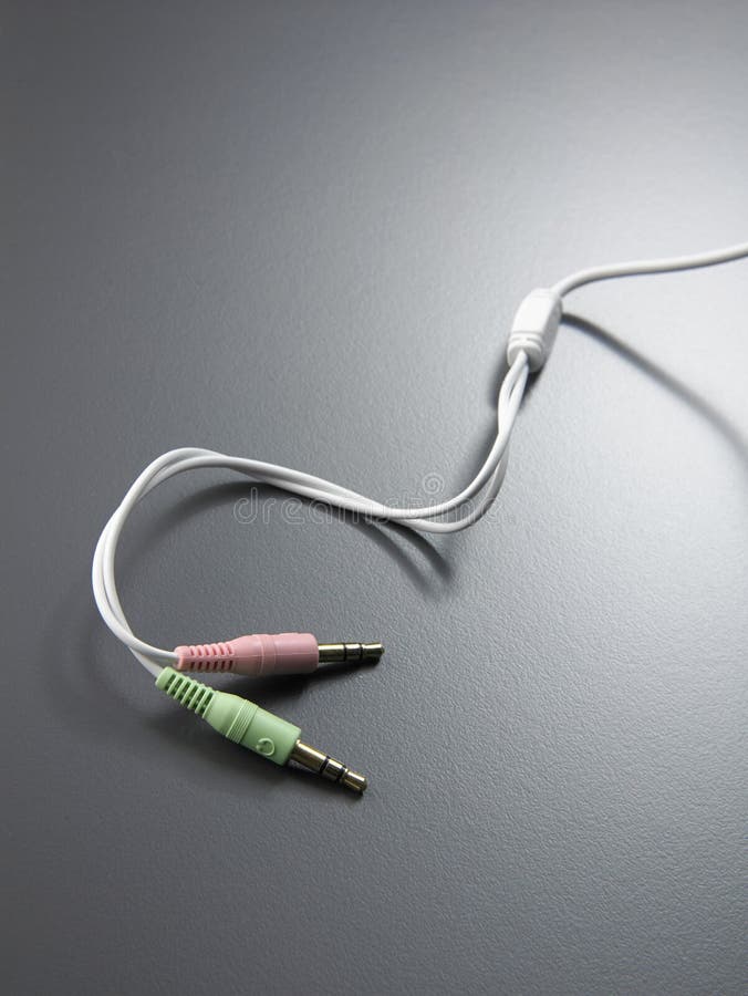 Headphone speaker cable stock image. Image of headphones 32778467