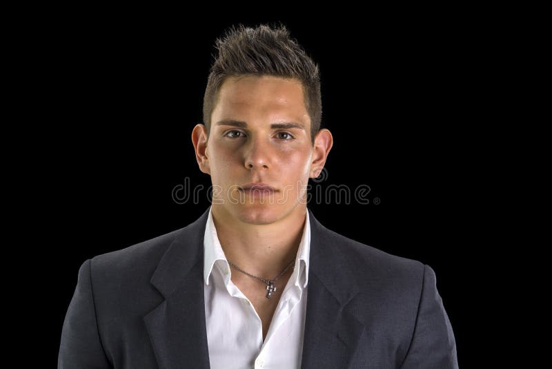 Headshot del hombre joven atractivo sonriente en blanco imagen de archivo libre de regalías Headshot del hombre joven atractivo sonriente en blanco imagen de archivo libre de regalías