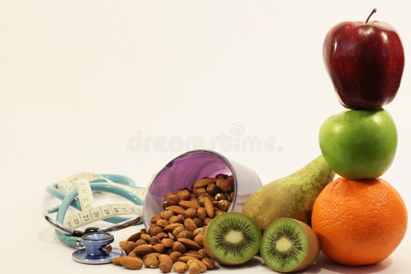 Zdravie, potraviny zbierka na bielom pozadí.