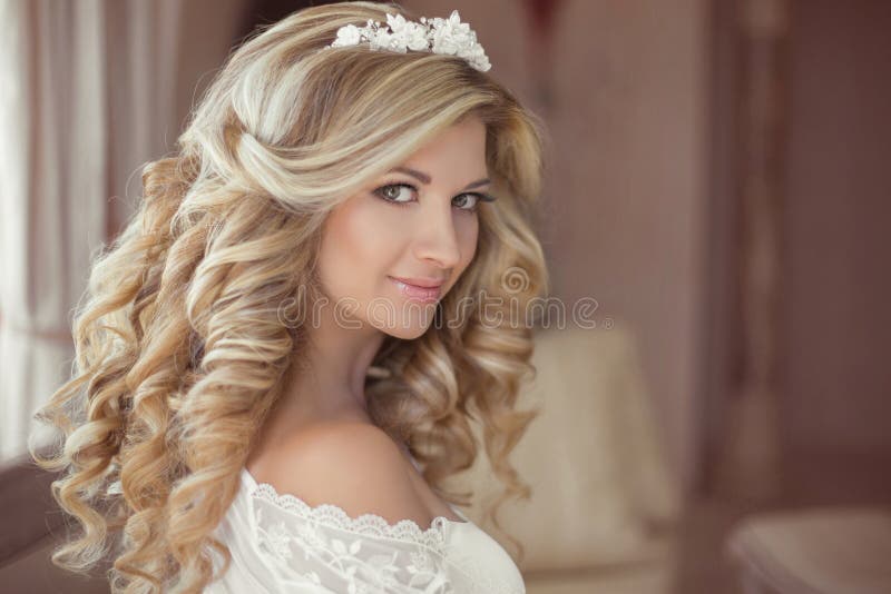 Healthy Hair. Beautiful Smiling Girl Bride with Long Blonde Curl Stock Photo - Image of cosmetic, eyeshadow: 58562830 Healthy Hair. Beautiful Smiling Girl Bride with Long Blonde Curl Stock Photo - Image of cosmetic, eyeshadow: 58562830
