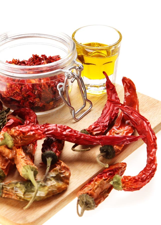 Healthy Italian Raw Food: red chili peppers and ol