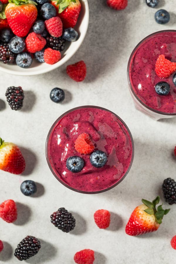 Healthy Refreshing Mixed Berry Breakfast Smoothie stock images