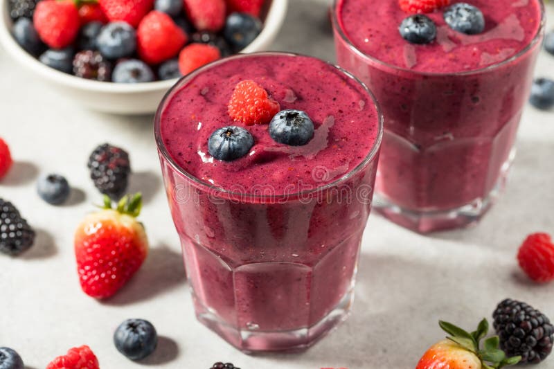 Healthy Refreshing Mixed Berry Breakfast Smoothie royalty free stock photos