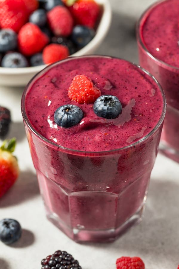Healthy Refreshing Mixed Berry Breakfast Smoothie royalty free stock images