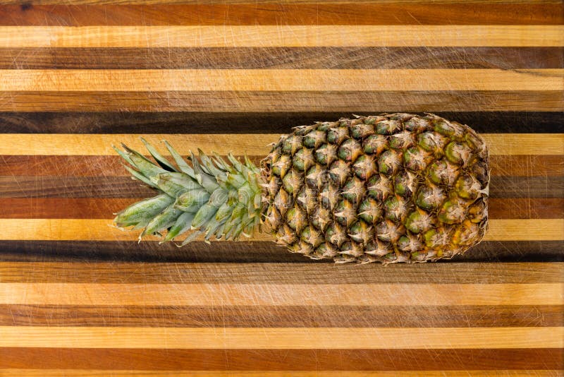 Wood Cutting Board w/Stripes - Pineapple