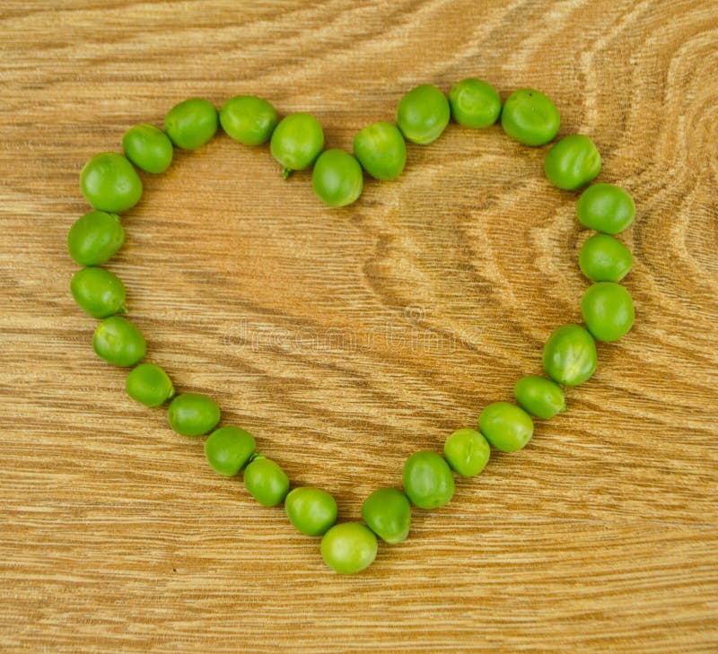 Green Peas on a Creative Heartshaped Plate Stock Image Image of groceries, diet 32306039