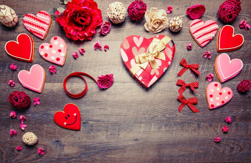 Bánh quy hình trái tim là một trong những mựa ăn vặt dễ thương nhất trong ngày Valentine. Để khám phá rong cho bạn những hình ảnh đầy mềm mại của những chiếc bánh trái tim đáng yêu này.