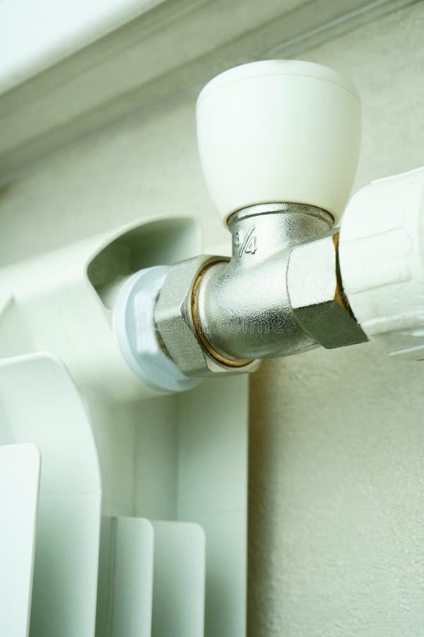 Heating Battery with Valve for Shutting Off the Heating Fluid, Hot