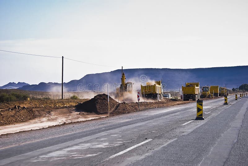 Pesado obligación La tierra conmovedor dispositivos en diario operaciones, duración de Éste carreteras construcción.