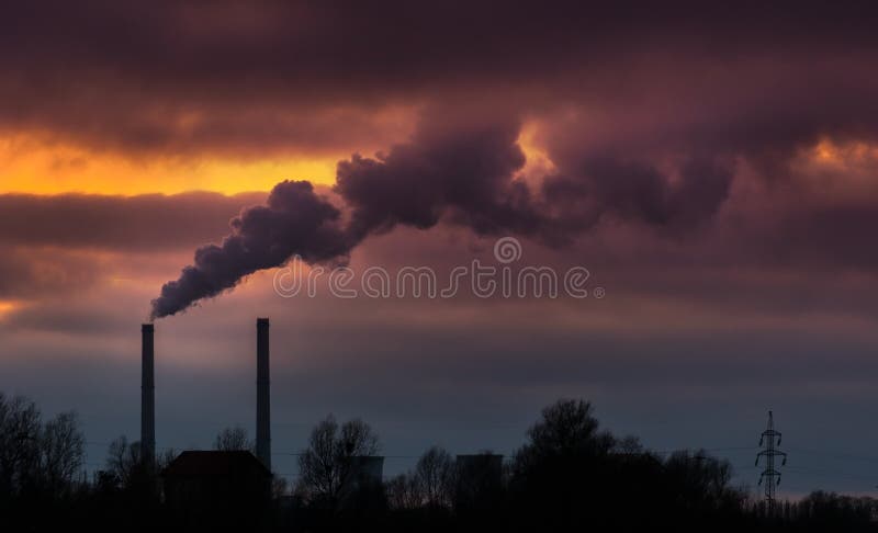 Heavy smoke from coal power plant