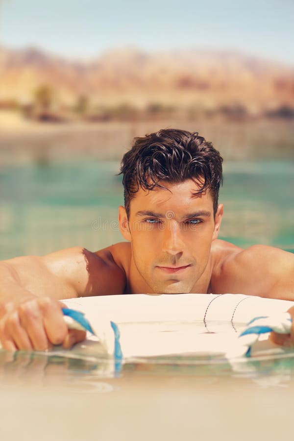 Heisser Kerl Stockfoto Bild Von Muskulos Gesicht Athlet 40187138