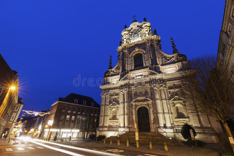 Heilige Michael& x27; s Kerk in Leuven stock afbeelding Heilige Michael& x27; s Kerk in Leuven stock afbeelding