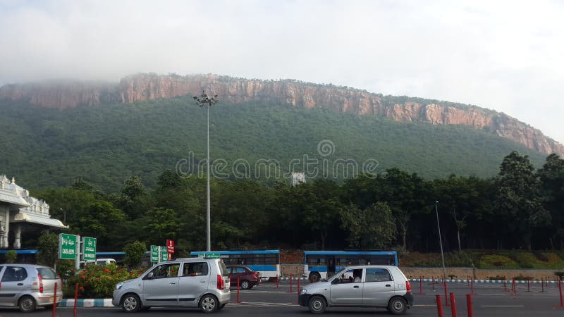 Heilige Tirumala-Heuvels in Tirupati royalty-vrije stock afbeelding Heilige Tirumala-Heuvels in Tirupati royalty-vrije stock afbeelding
