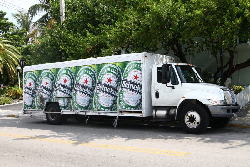 Heineken-BierLieferwagen lizenzfreie stockfotografie Heineken-BierLieferwagen lizenzfreie stockfotografie