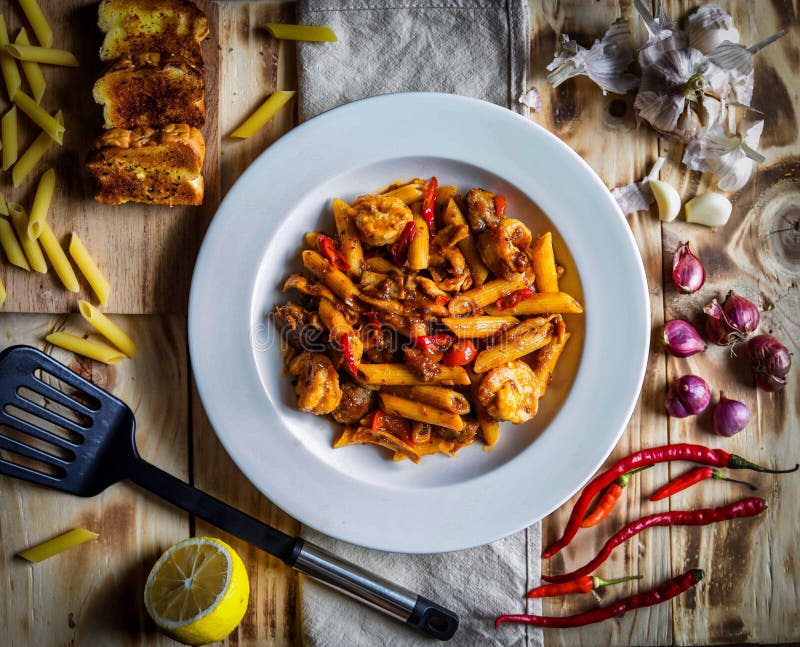 Heiße penne Teigwaren stockfotografie Heiße penne Teigwaren stockfotografie