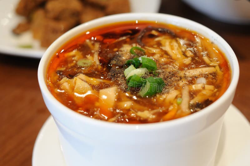 Heiße und saure Suppe lizenzfreie stockfotos