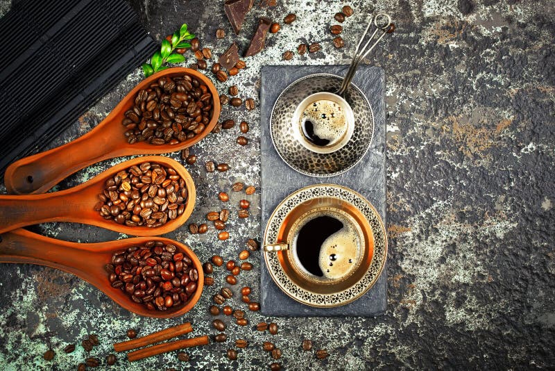 Heißes süßes Getränk des schwarzen Kaffees lizenzfreies stockfoto